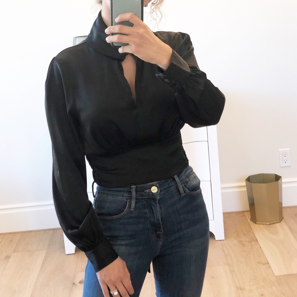 MILAN Black Cropped Keyhole Mock Tie Blouse - Picture 3 of 12